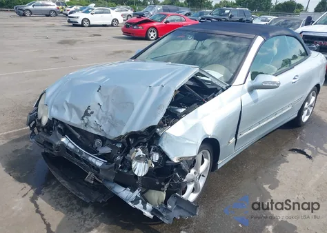 2005 Mercedes-Benz Clk 320 z USA, uszkodzony, nr VIN WDBTK65G85T054750